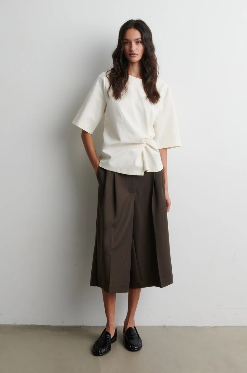 Second Female - Arkai Drape Tee 60870 - 1015 Eggnog