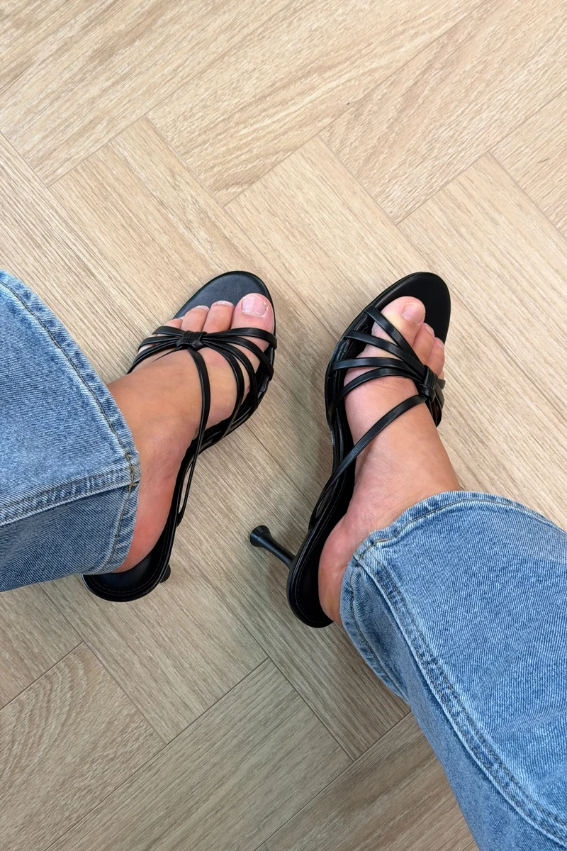Bloom - Sweet Pea Stiletto - Black
