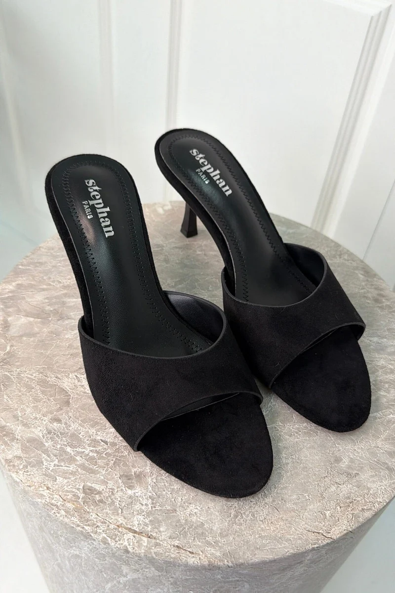 Bloom - Astrantia Stiletto - Black