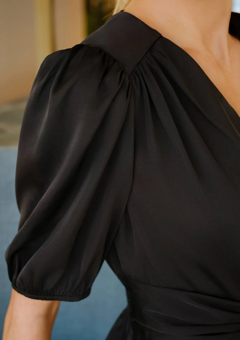 Liberte - Tiki Ss Twist Dress 22206 - Black