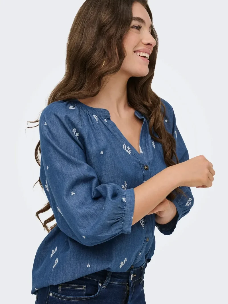 JDY - Jdykai 3/4 Shirt Dia - 5049505 Light Blue Denim Cloud Dancer Emb