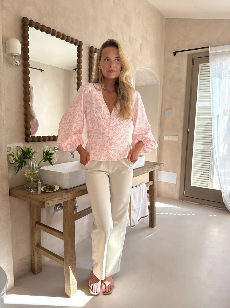 BYIC - Addyic Shirt A23946 - Light Pink Floral
