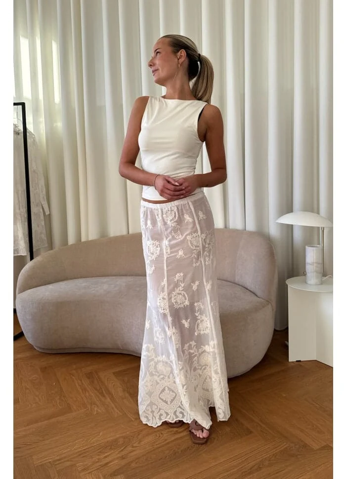 BYIC - Ellinoric Lace Maxi Skirt - vw Vintage White