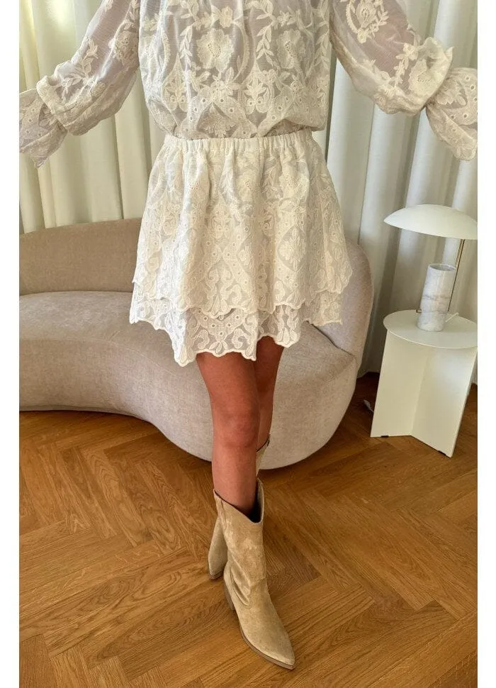 BYIC - Ellinoric Lace Mini Skirt - vw Vintage White