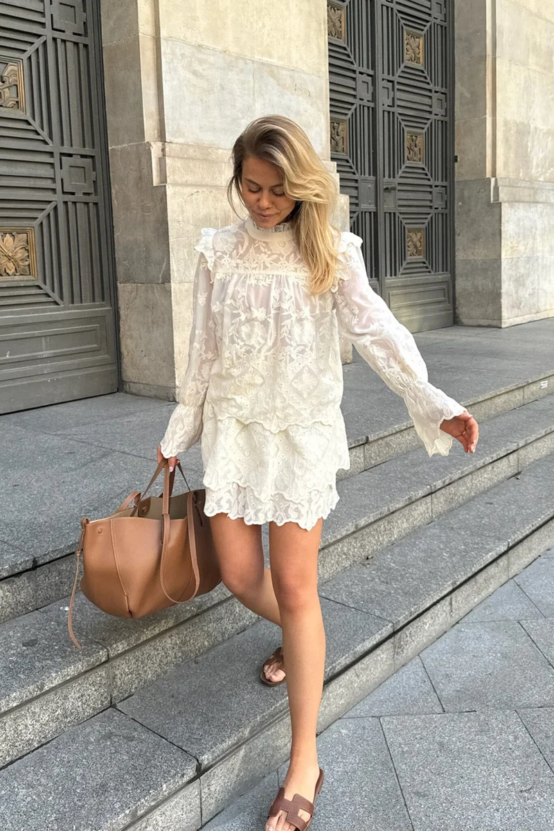 BYIC - Ellinoric Lace Mini Skirt - vw Vintage White