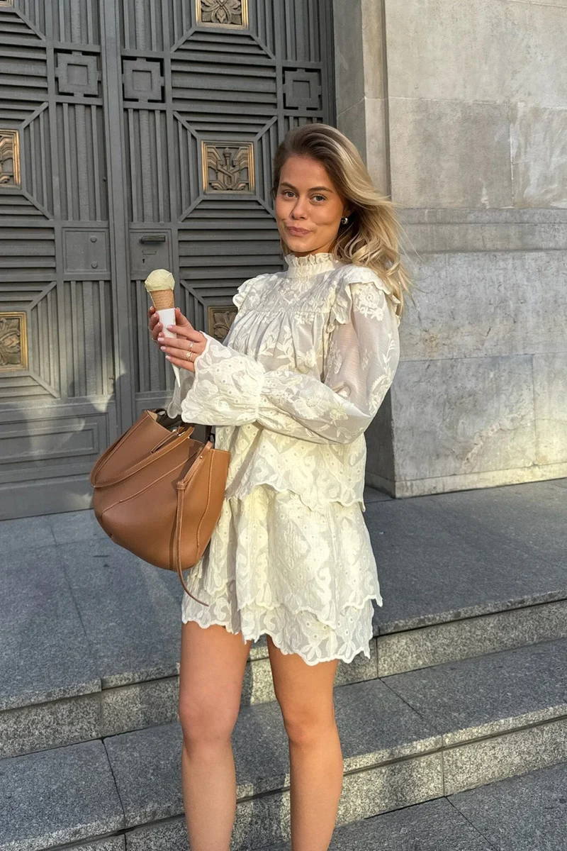 BYIC - Ellinoric Lace Mini Skirt - vw Vintage White
