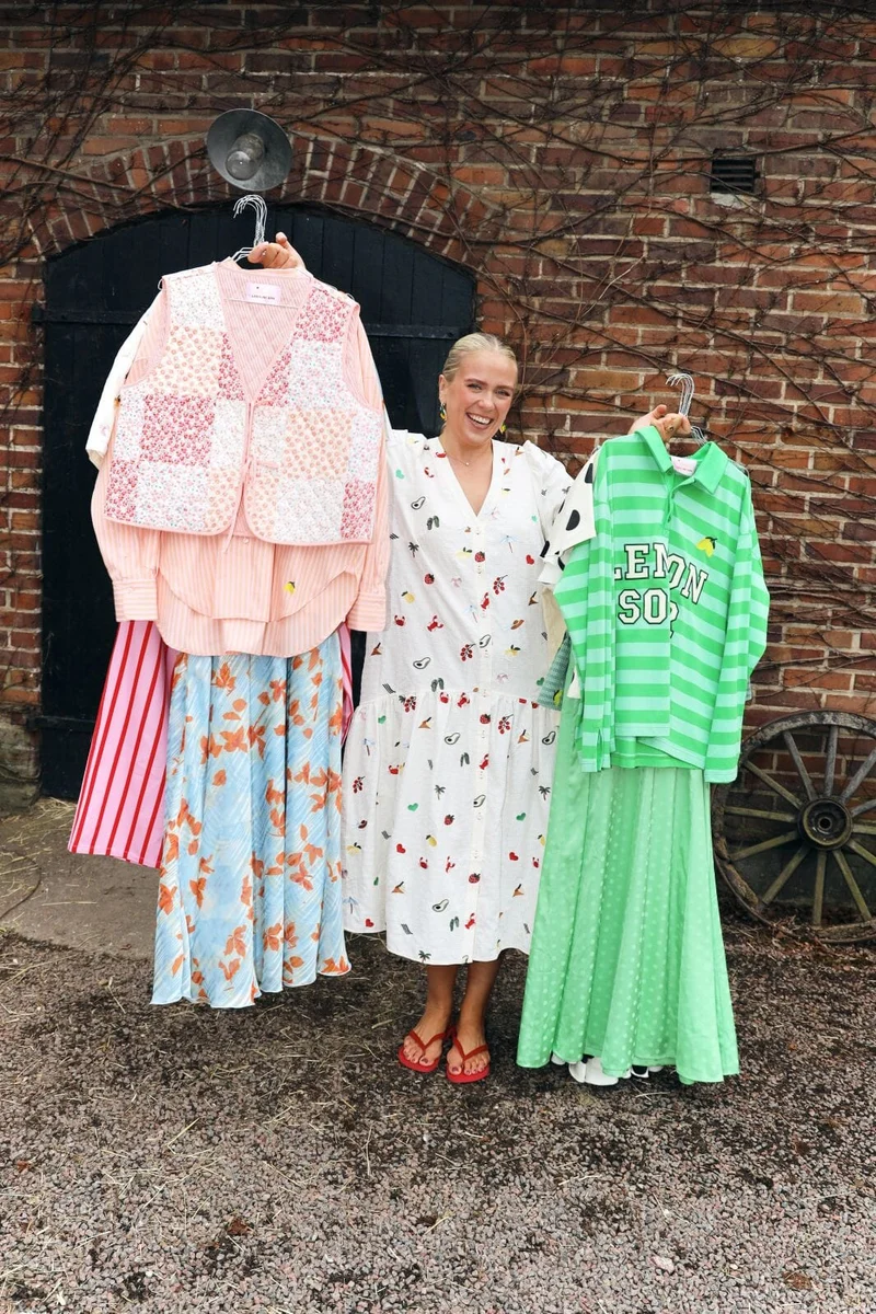 Molly&My x Caroline Dan - Caroline Dress - Caroline Emb.