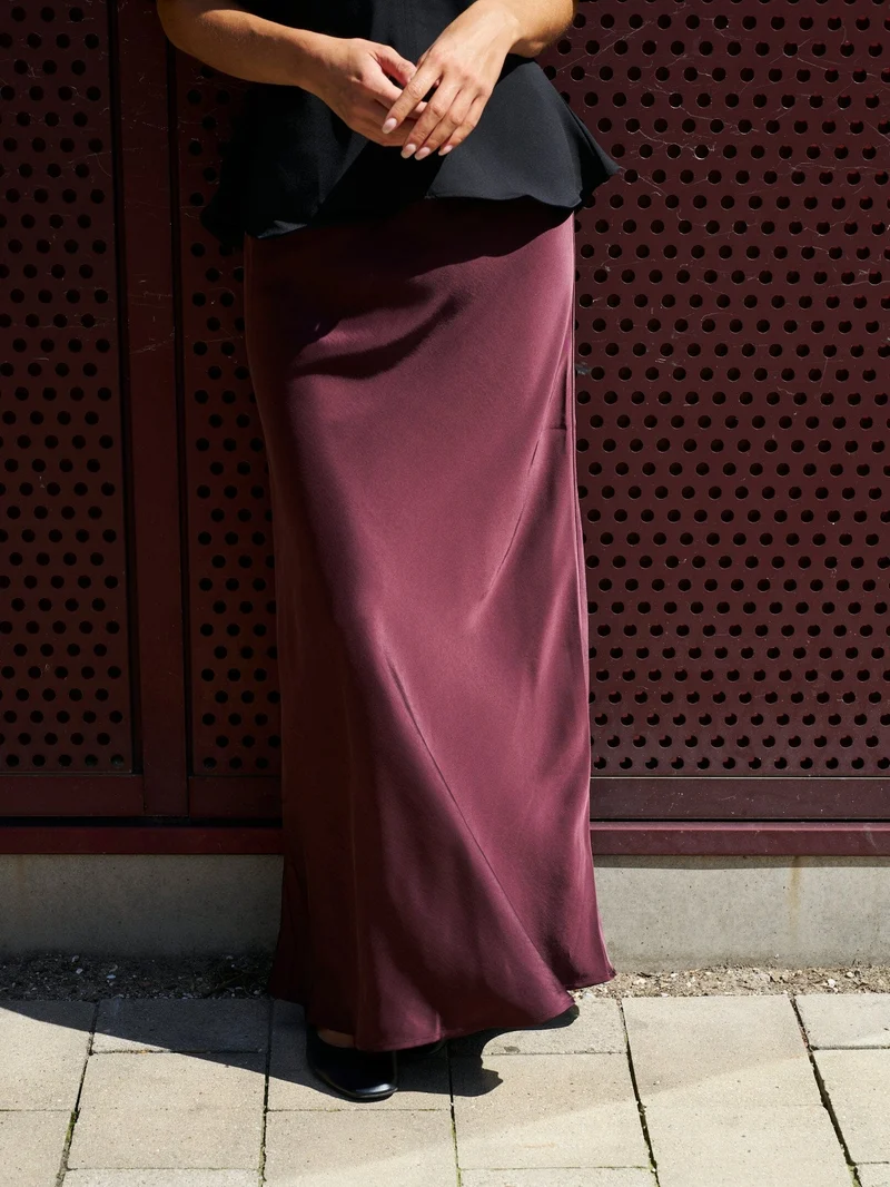 Neo Noir - Vicky Heavy Sateen Skirt 159588 - Burgundy