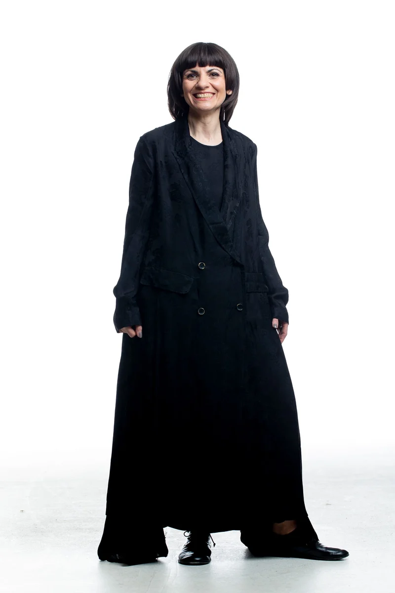 Uma Wang Damen Mantel CAMELOT in Schwarz mit Jacquardstruktur