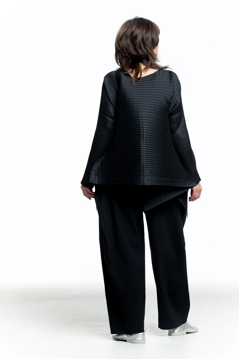 Issey Miyake Damen Plissee Oberteil schwarz