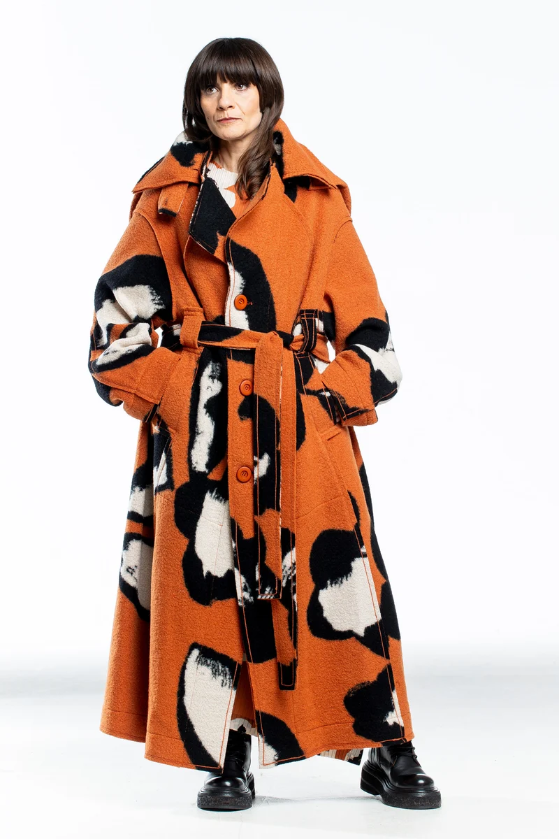 Issey Miyake Damen Avantgarde Mantel VIGOR Print orange