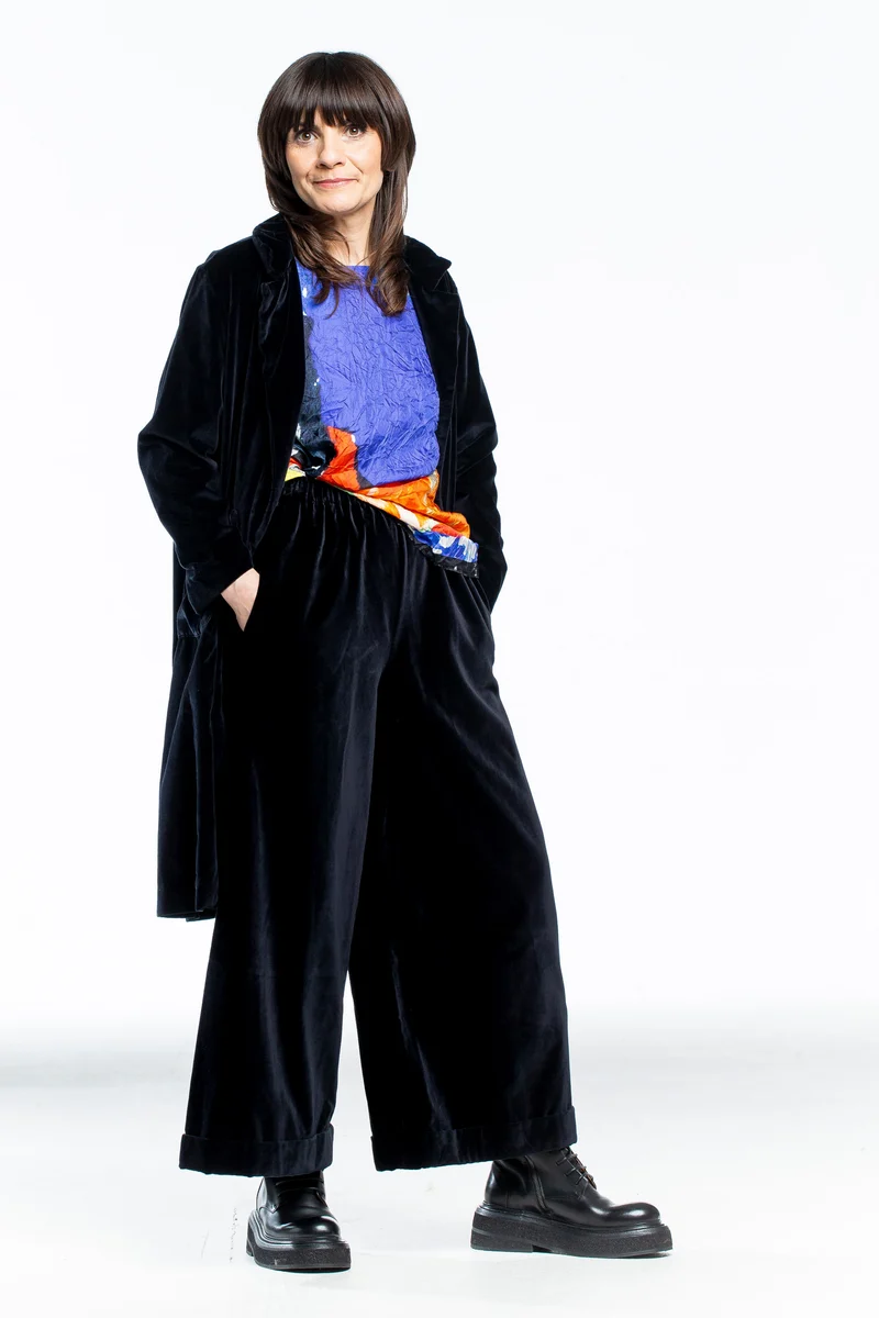 Daniela Gregis Damen Samtmantel schwarz
