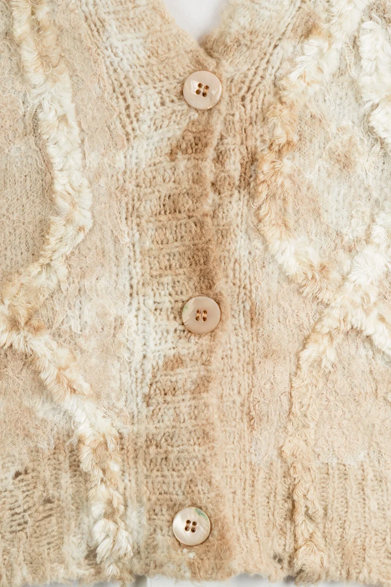 AVANT TOI Damen Cardigan mit Strick-Applikationen beige braun