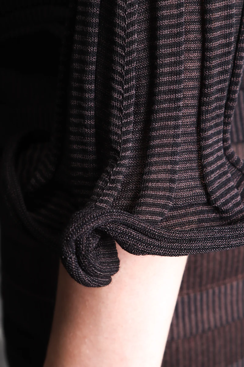 Issey Miyake Damen Strickkeid schwarz