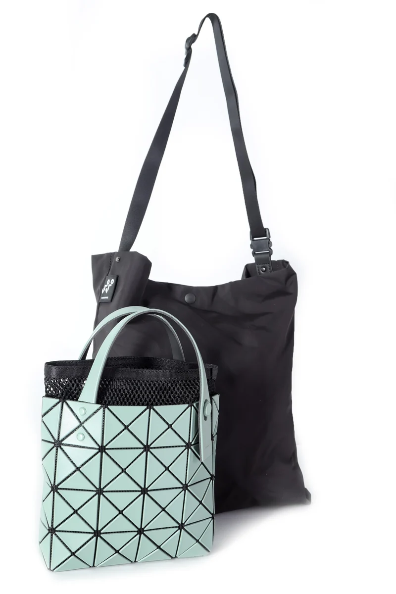 BAO BAO ISSEY MIYAKE Handtasche LUCENT BOXY pink