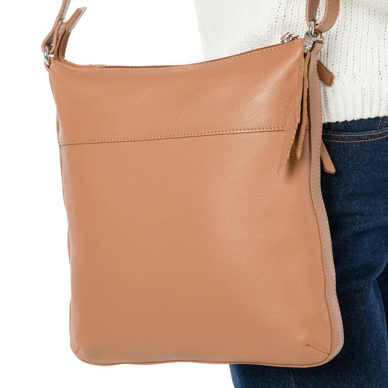 Crossbody Bag (M) - cognac