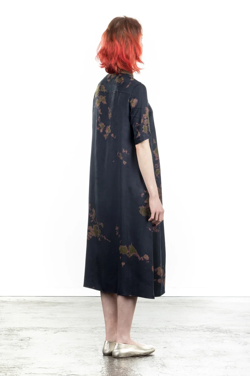 Suzusan Damen Midi Kleid Halbarm dunkelblau Shibori olive