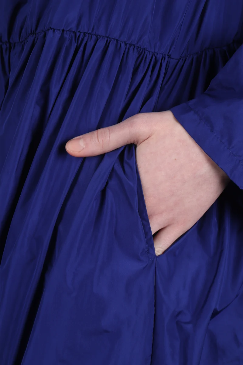 Katharina Hovman Damen Taft Kleid Oversized in Midi Länge royalblau
