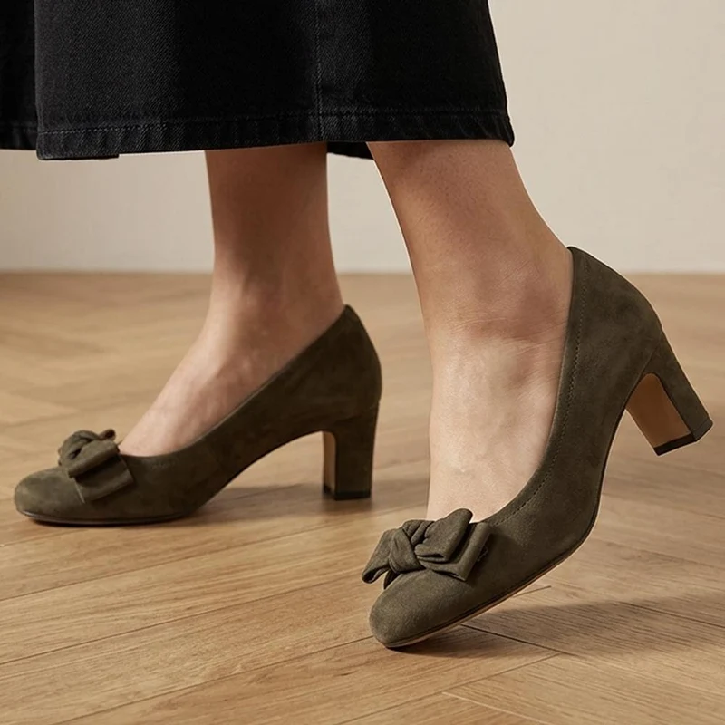 Zelda Bow Detail Court Shoes - ZELDA / 323 596 - Olive