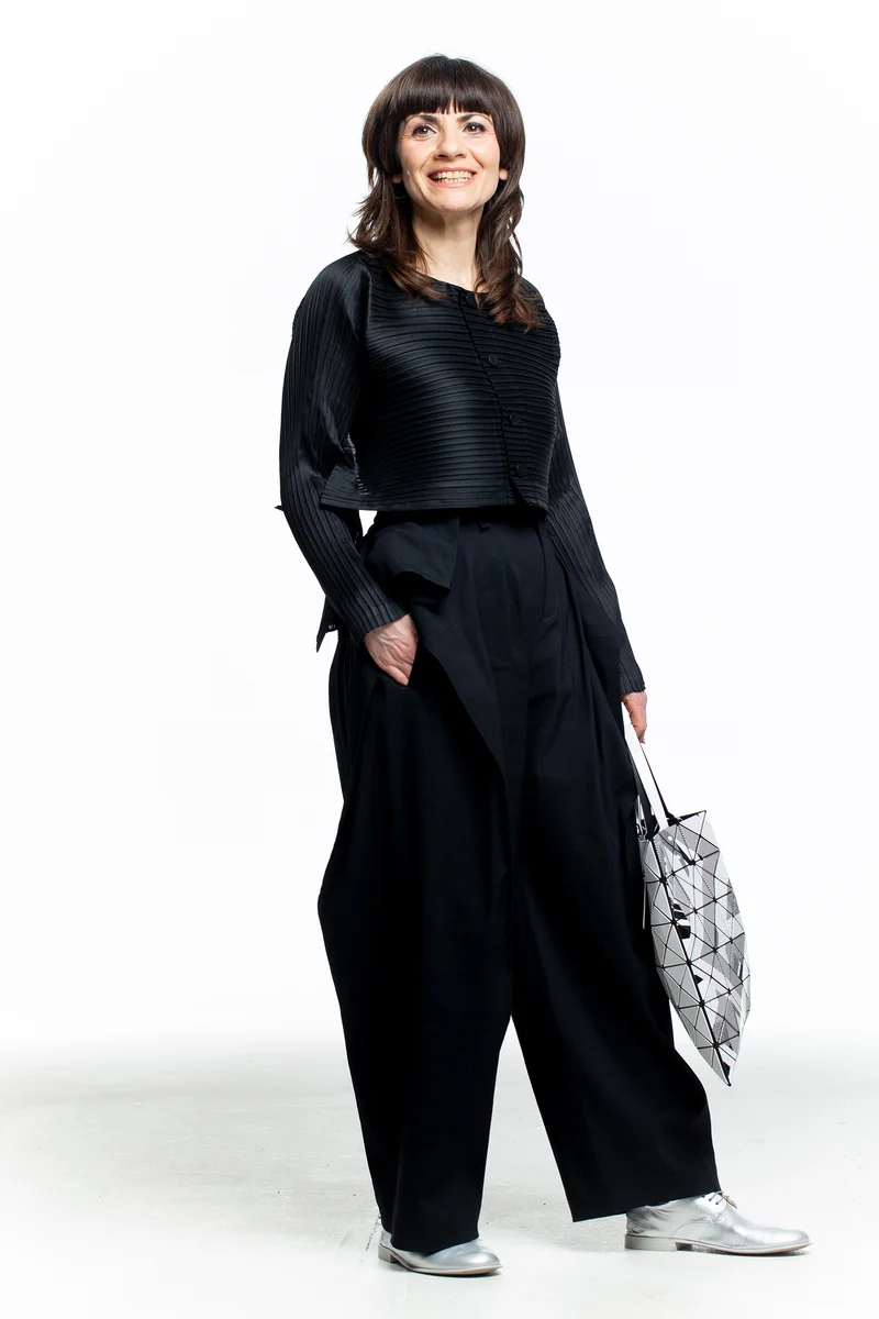 Issey Miyake Damen Plissee Jacke Kurz schwarz