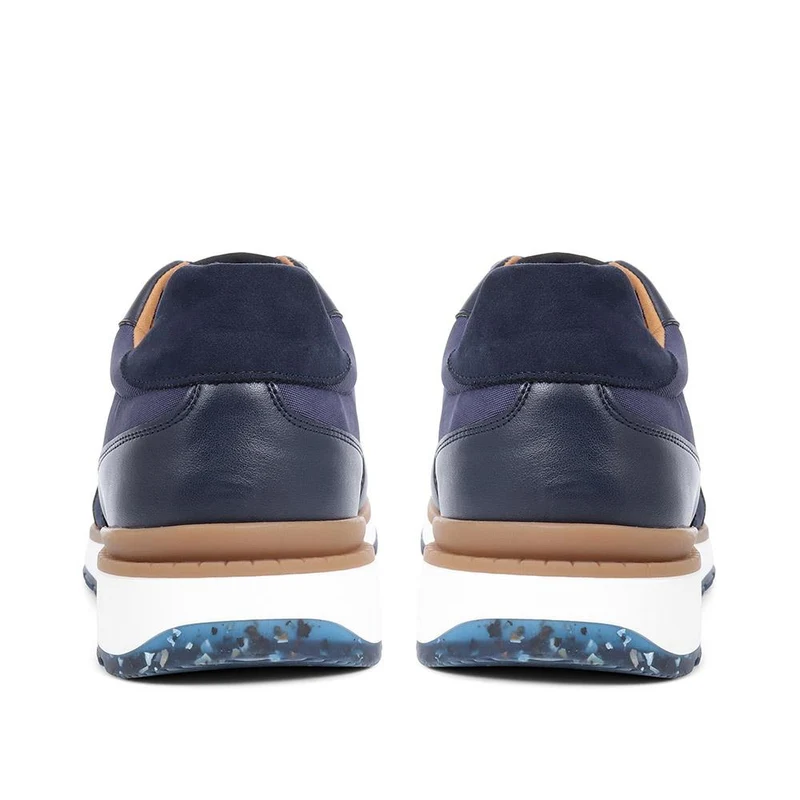 Tadcaster Apple Leather Trainers - TADCASTER / 324 012 - Navy