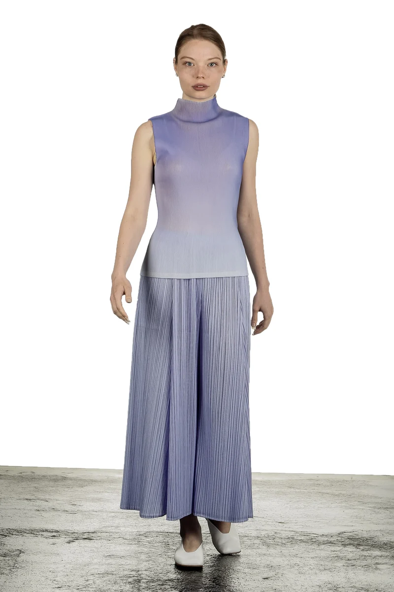 Pleats Please Issey Miyake Damen Plissé Ombré-Top mit Stehkragen violett
