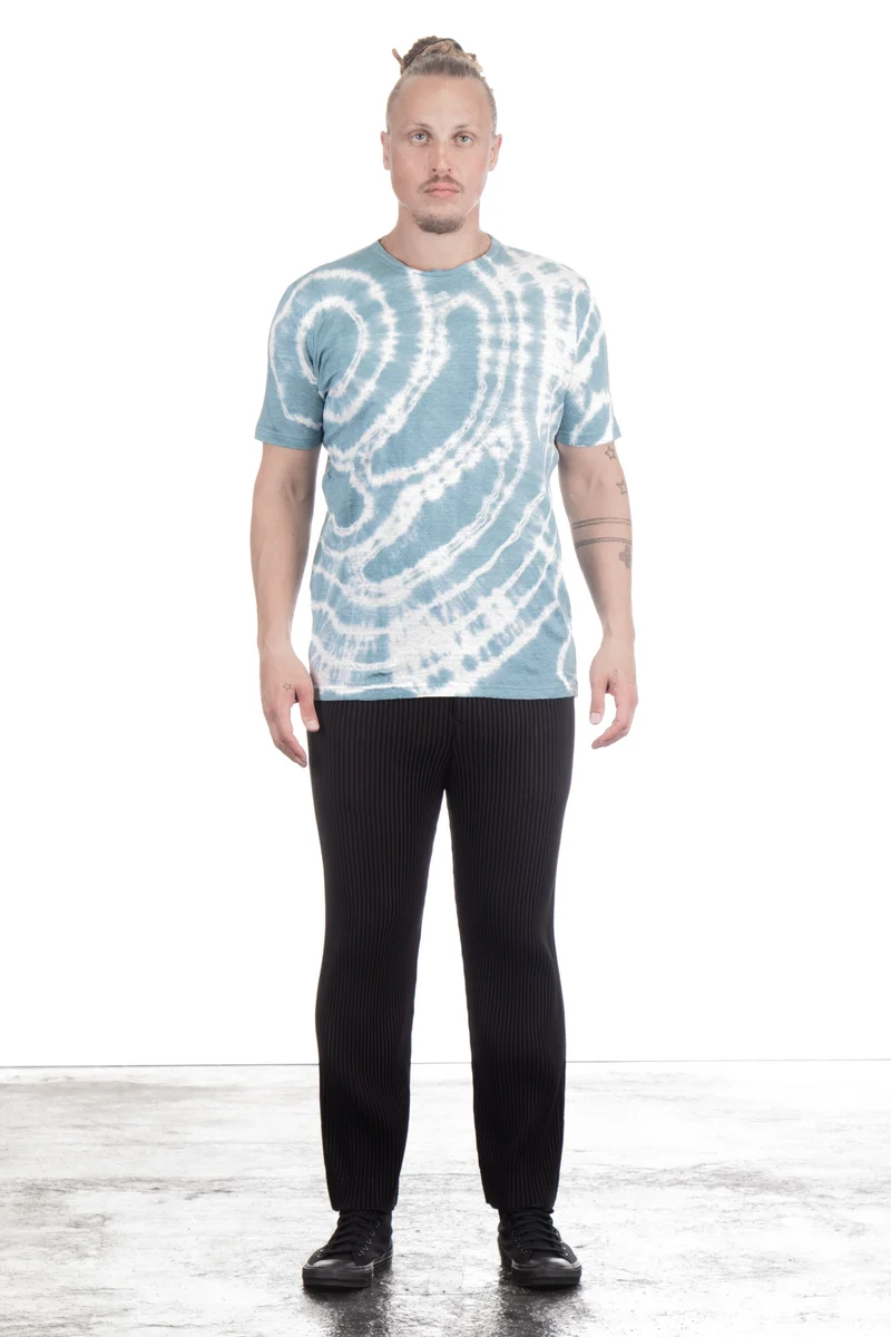AVANT TOI Herren Leinen T-Shirt Kurzarm Aqua Weiss Print