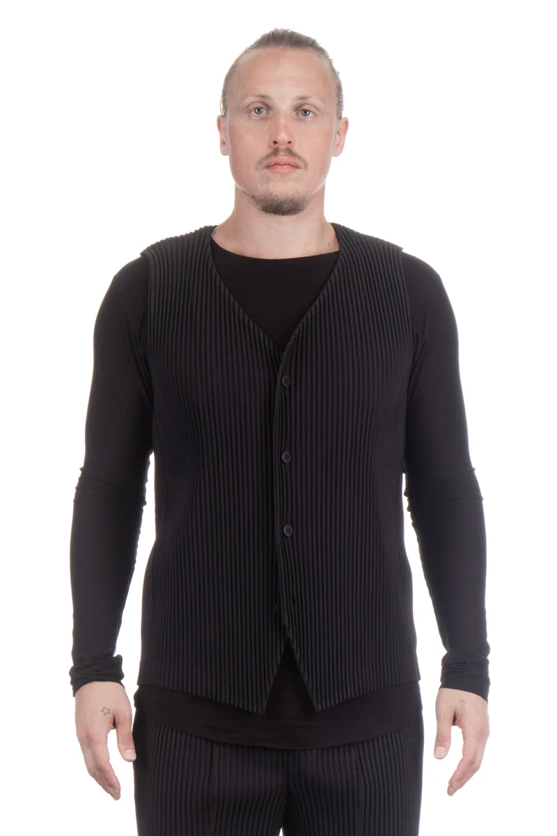 Homme Plissé Issey Miyake Herren Weste schwarz