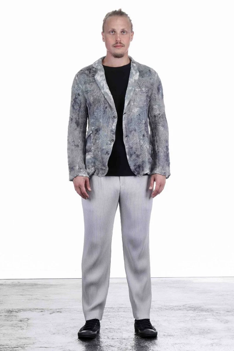 Homme Plissé Issey Miyake Herren Hose Grau