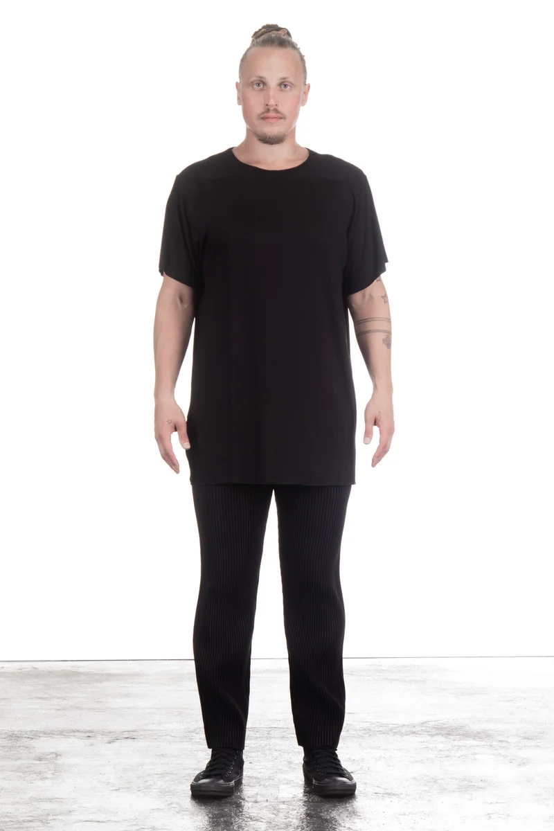 Alexej Ballach Unisex Longshirt asymmetrisch schwarz