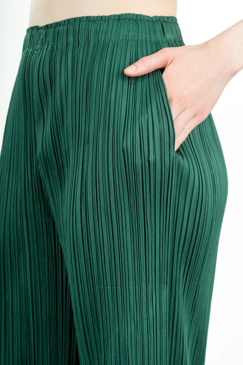 Pleats Please Issey Miyake Plissee 7/8 Hose grün