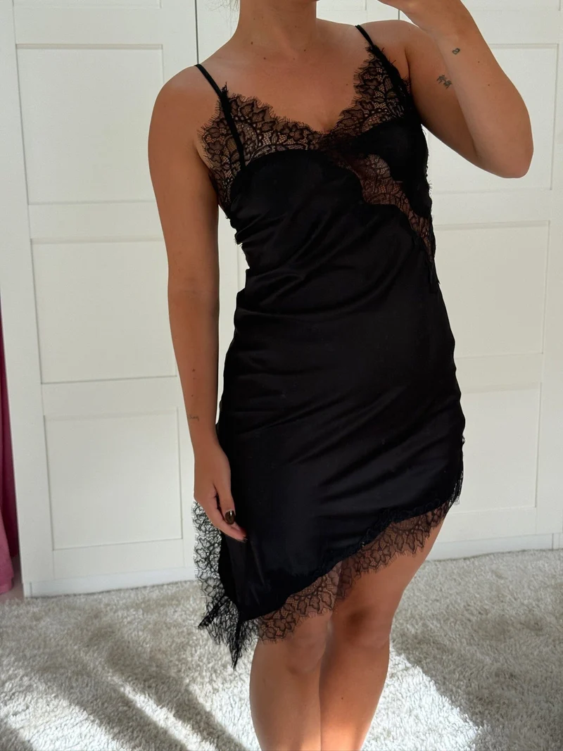 Dear Molly - Lace Midi Dress - Black