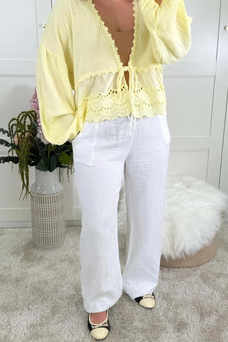 A-bee - Annabelle Buks - White