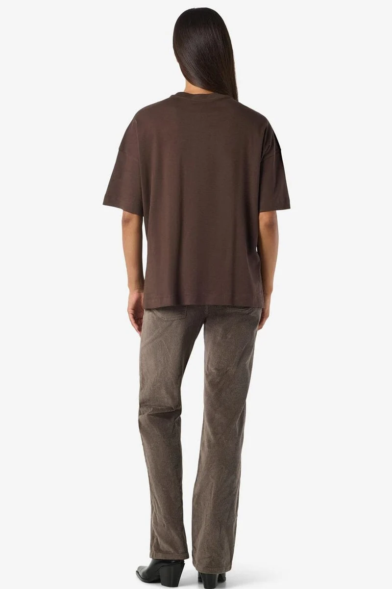 Noisy May - Nmkim S/S Slit T-Shrt Fwd - 5056308 Chocolate Brown White Emb