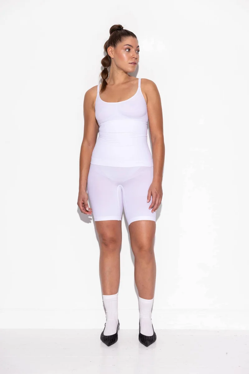Lykkeland Ateliér - Alturra Highwaist Shaping Shorts L0325918F.100 - White