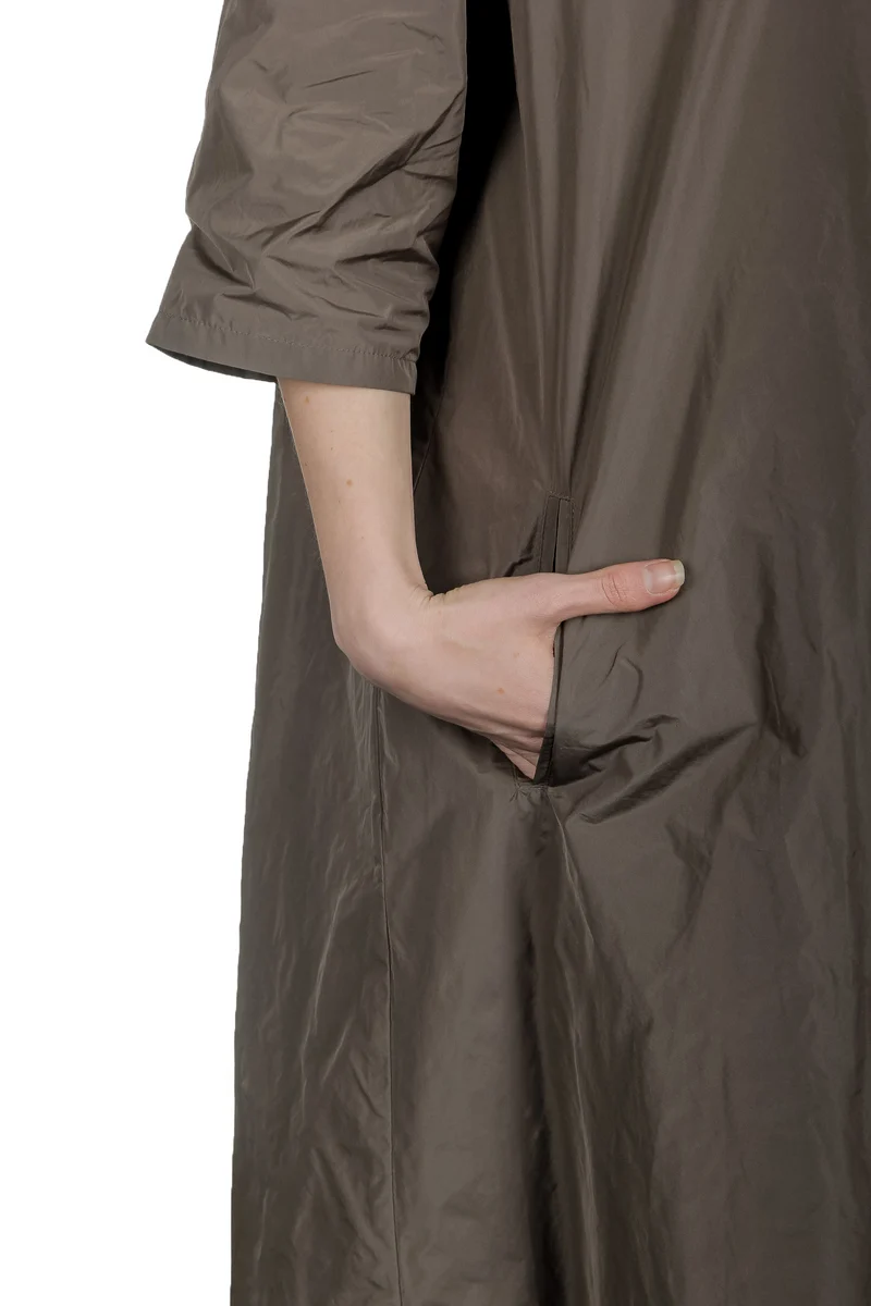 Katharina Hovman Damen Taft Kleid in A-Linie mit hohem Kragen mocca