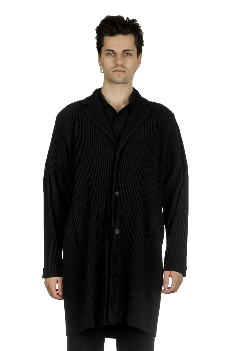 Homme Plissé Issey Miyake Herren Mantel schwarz