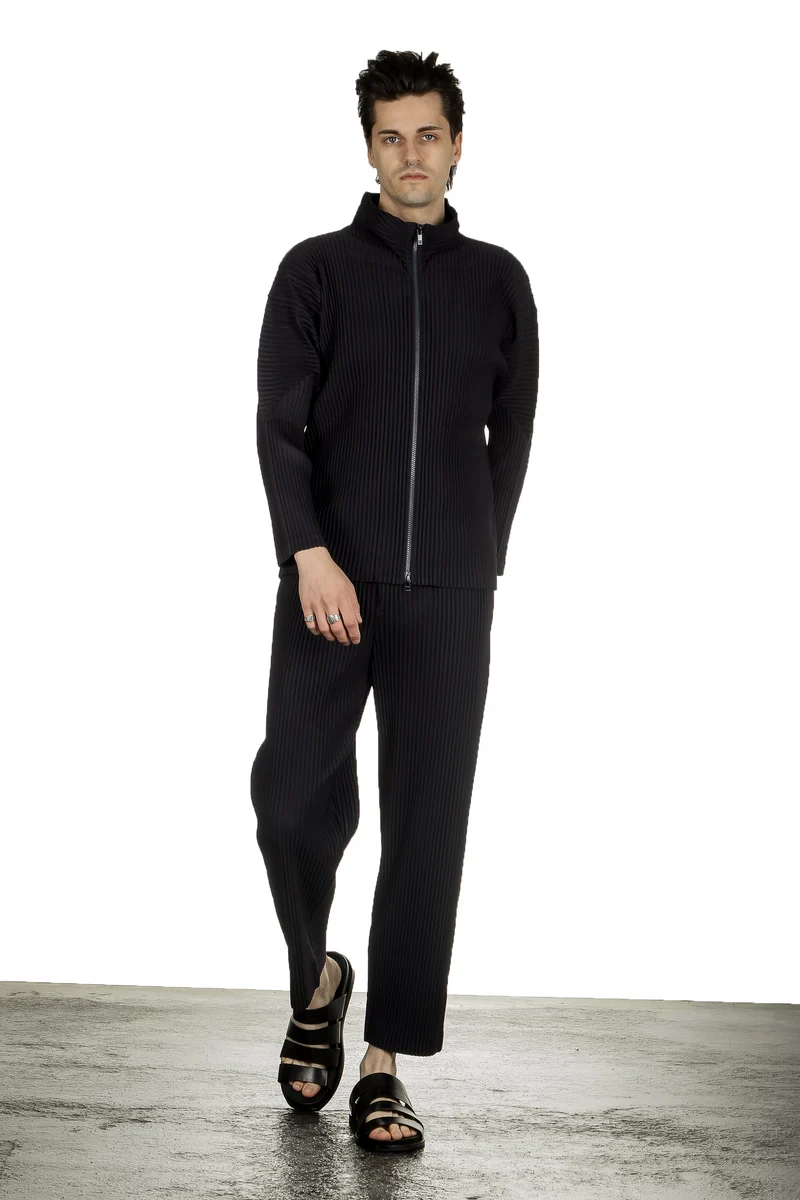Homme Plissé Issey Miyake Herren Hose dunkelblau