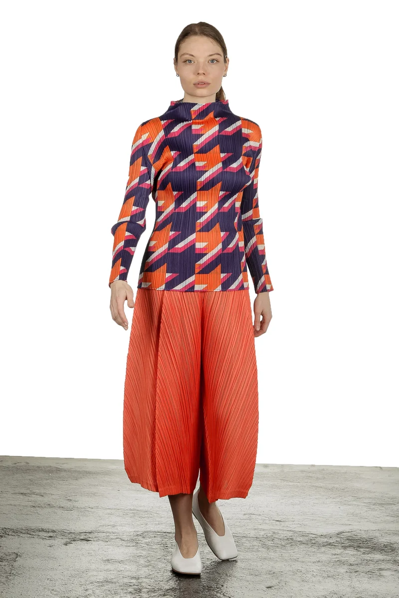 Pleats Please Issey Miyake Plissee Longsleeve Shirt mit Print