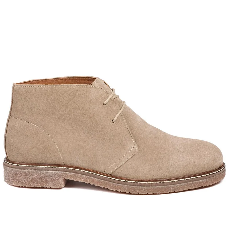 Dempsey Suede Leather Chukka Boots - DEMPSEY / 328 819 - Sand Suede