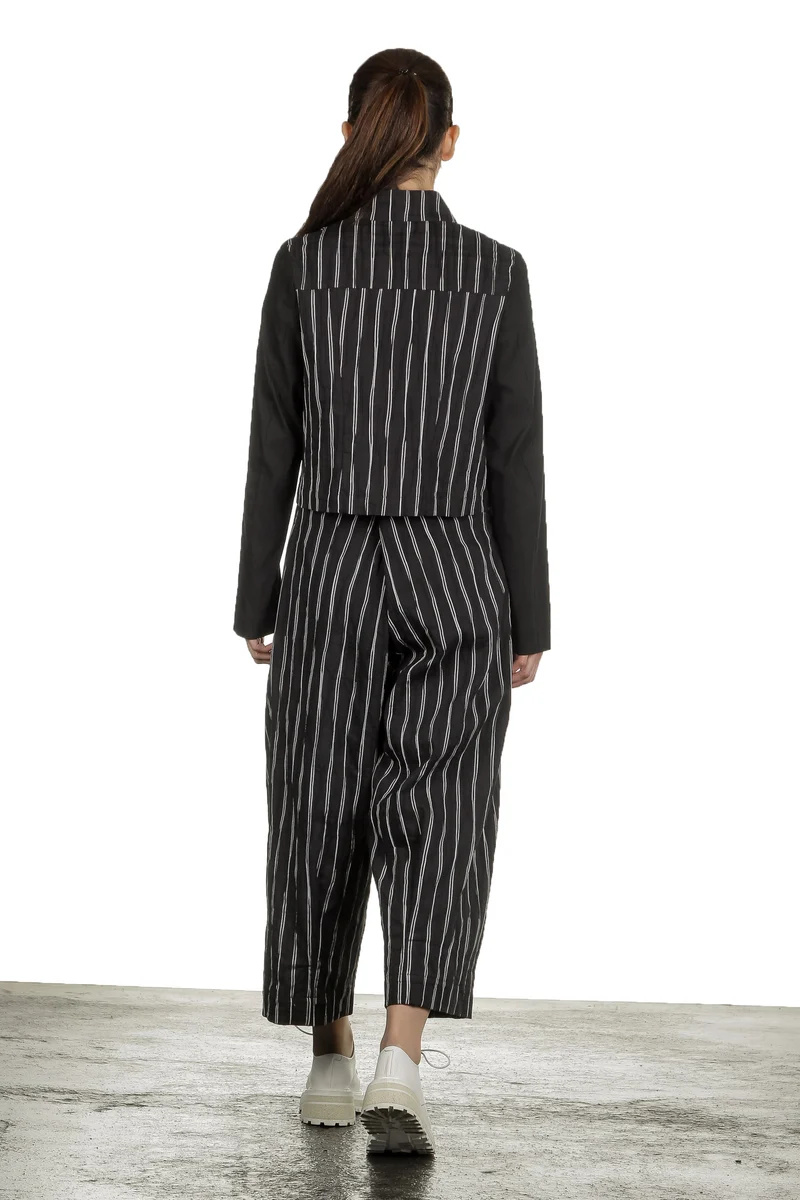 Yukai Damen Kurzjacke mit Streifen schwarz