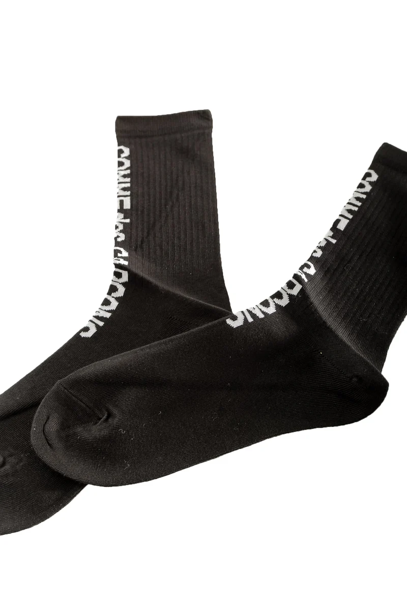 Comme Des Garçons Socken mit Logo-Print schwarz