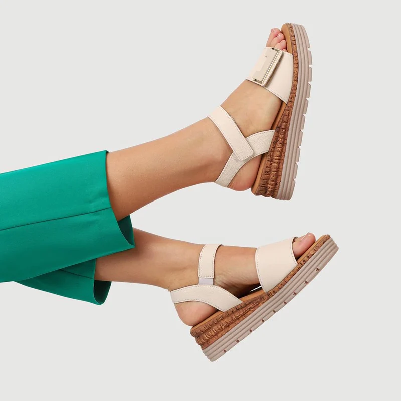 Shout Gabor Leather Touch-Fasten Wedged Sandals - GAB41521 / 327 027 - Cream