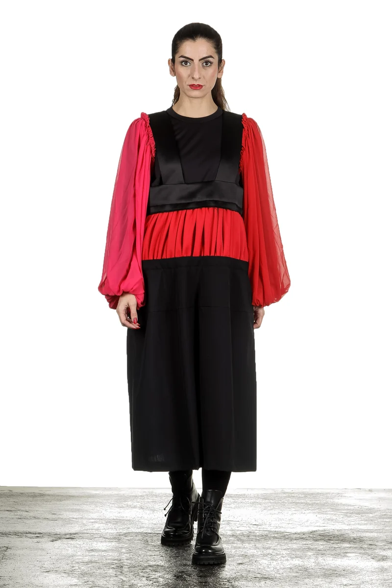 Comme Des Garçons Damen Bluse mit Rüschen schwarz rot