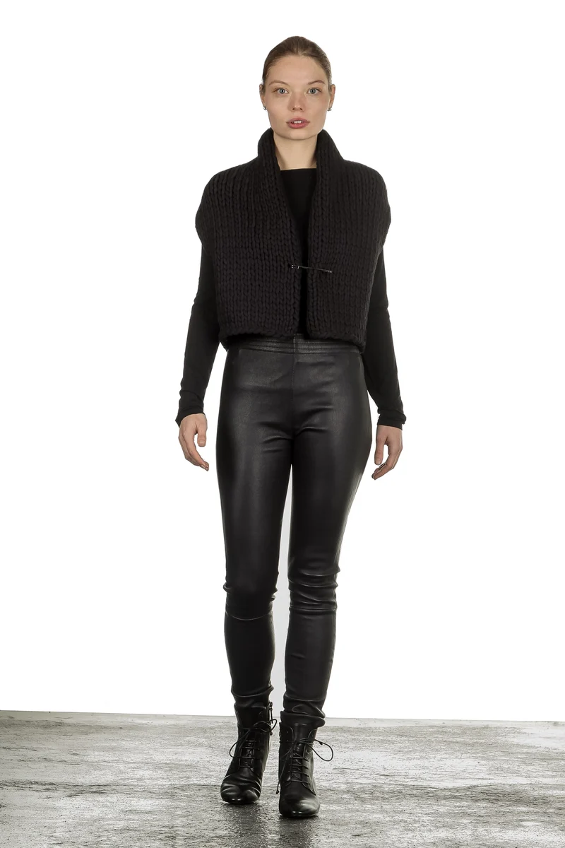 Sarah Pacini Damen Strickweste schwarz