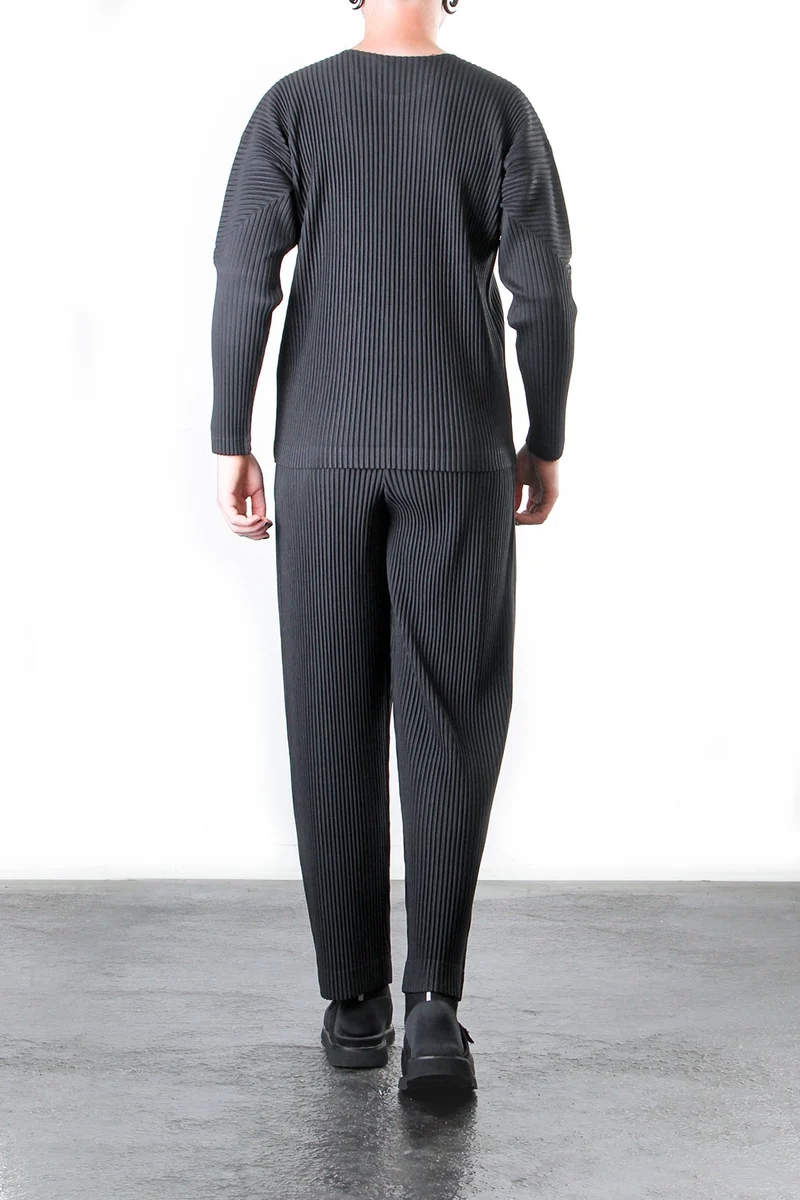 Homme Plissé Issey Miyake Herren Hose schwarz