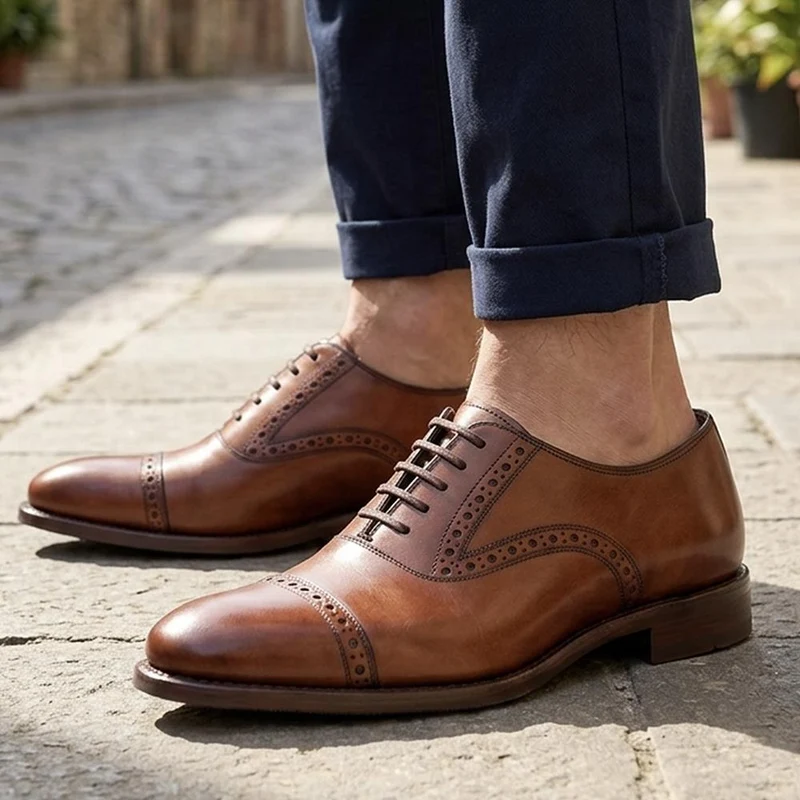 Loake Kellar Wide Fit Leather Brogues - LOA44501 / 330 535 - Tan Leather
