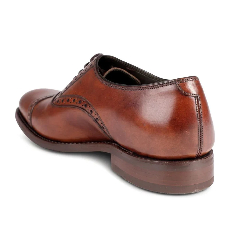 Loake Kellar Wide Fit Leather Brogues - LOA44501 / 330 535 - Tan Leather