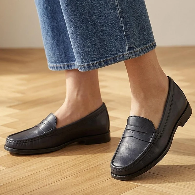 Tamsyn Smart Leather Penny Loafers - TAMSYN / 329 033 - Navy Leather