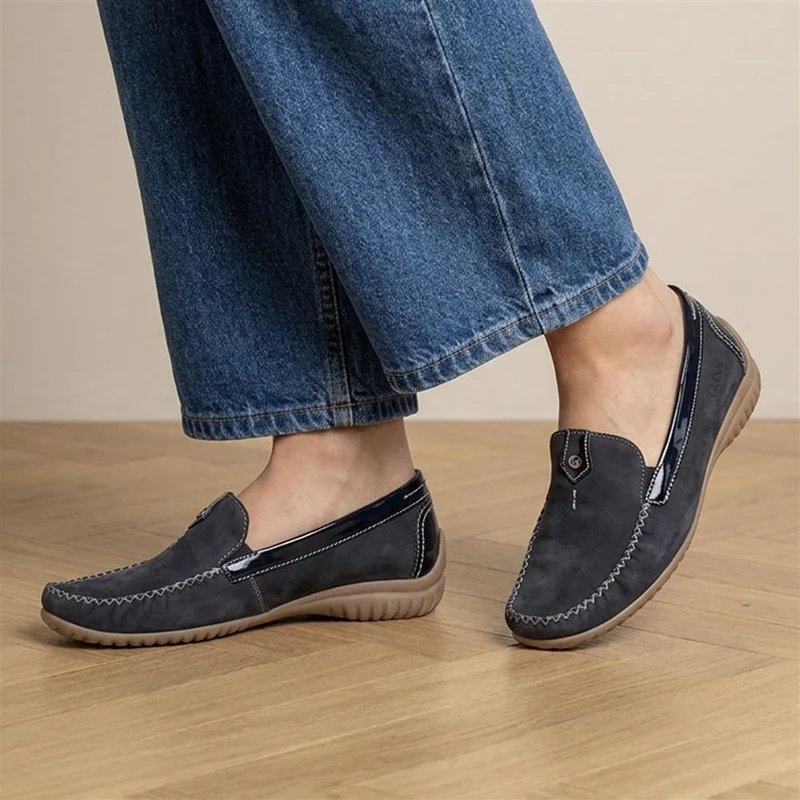 Leather Stitched-Detail Loafers - GAB41531 / 327 037 - Navy